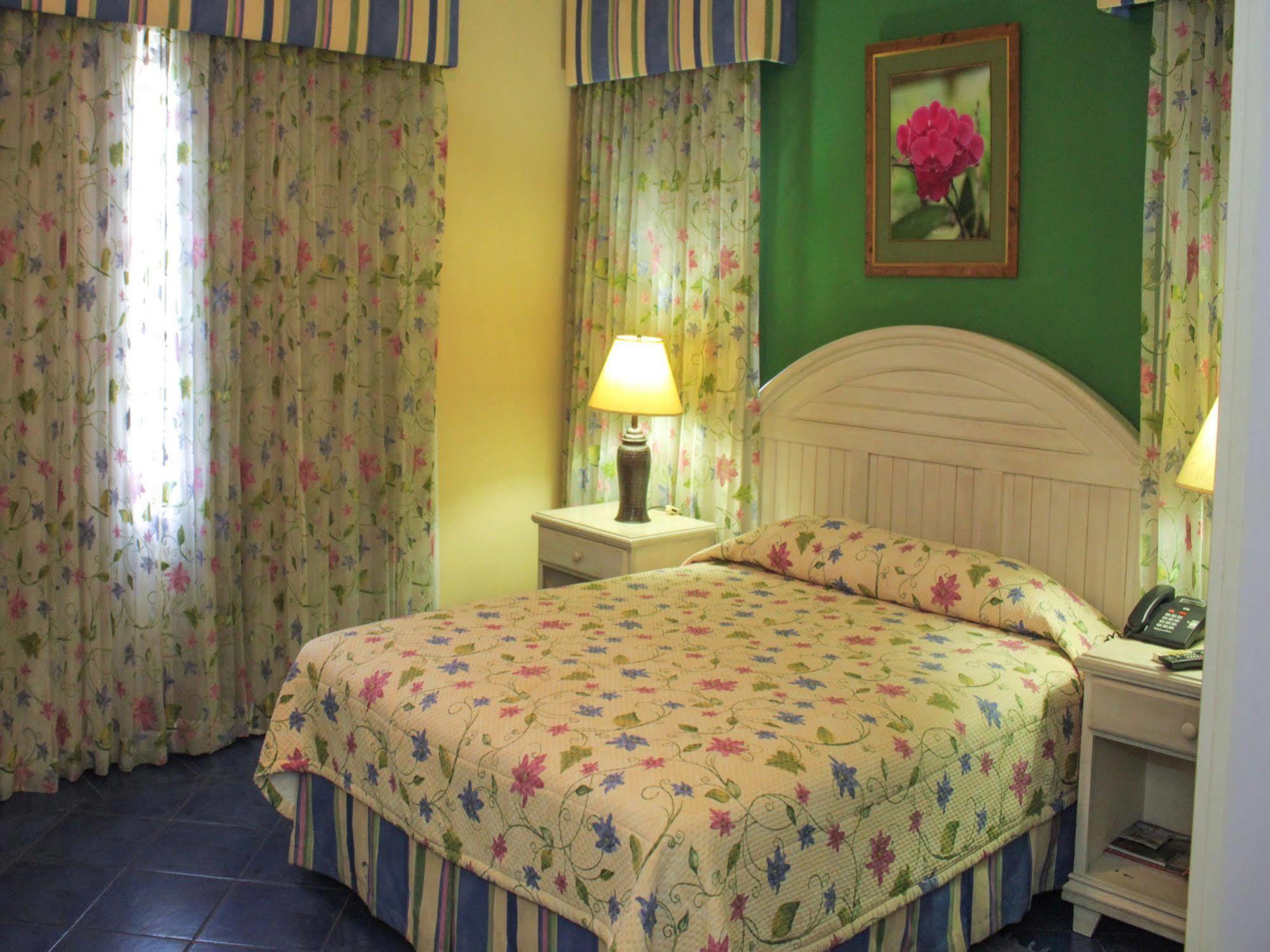 L'Orchidee Boutique Hotel Port of Spain Exterior photo