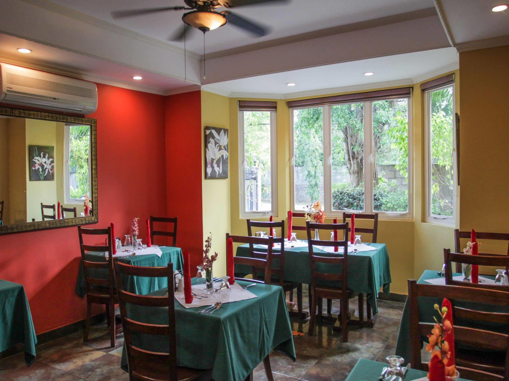 L'Orchidee Boutique Hotel Port of Spain Exterior photo